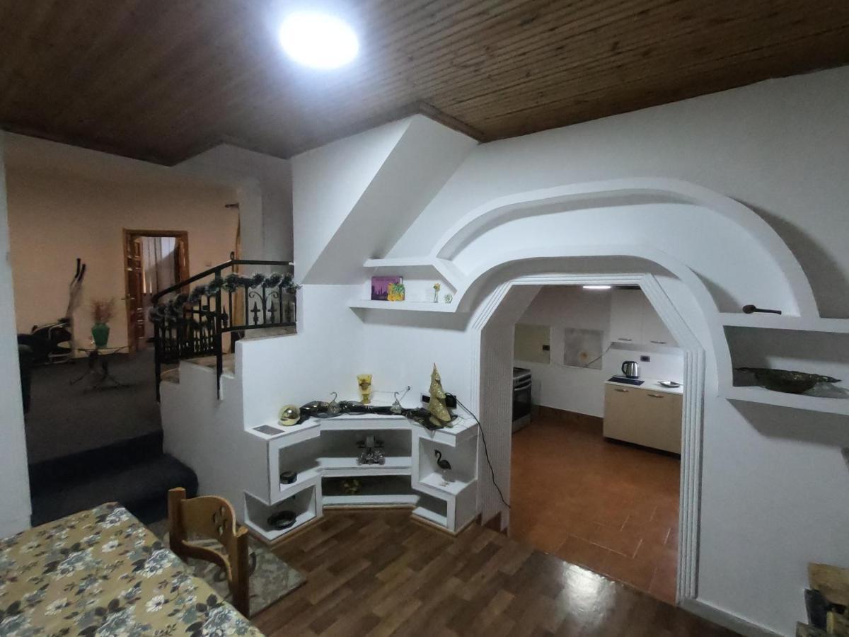 Tirana Traditional Home Buitenkant foto